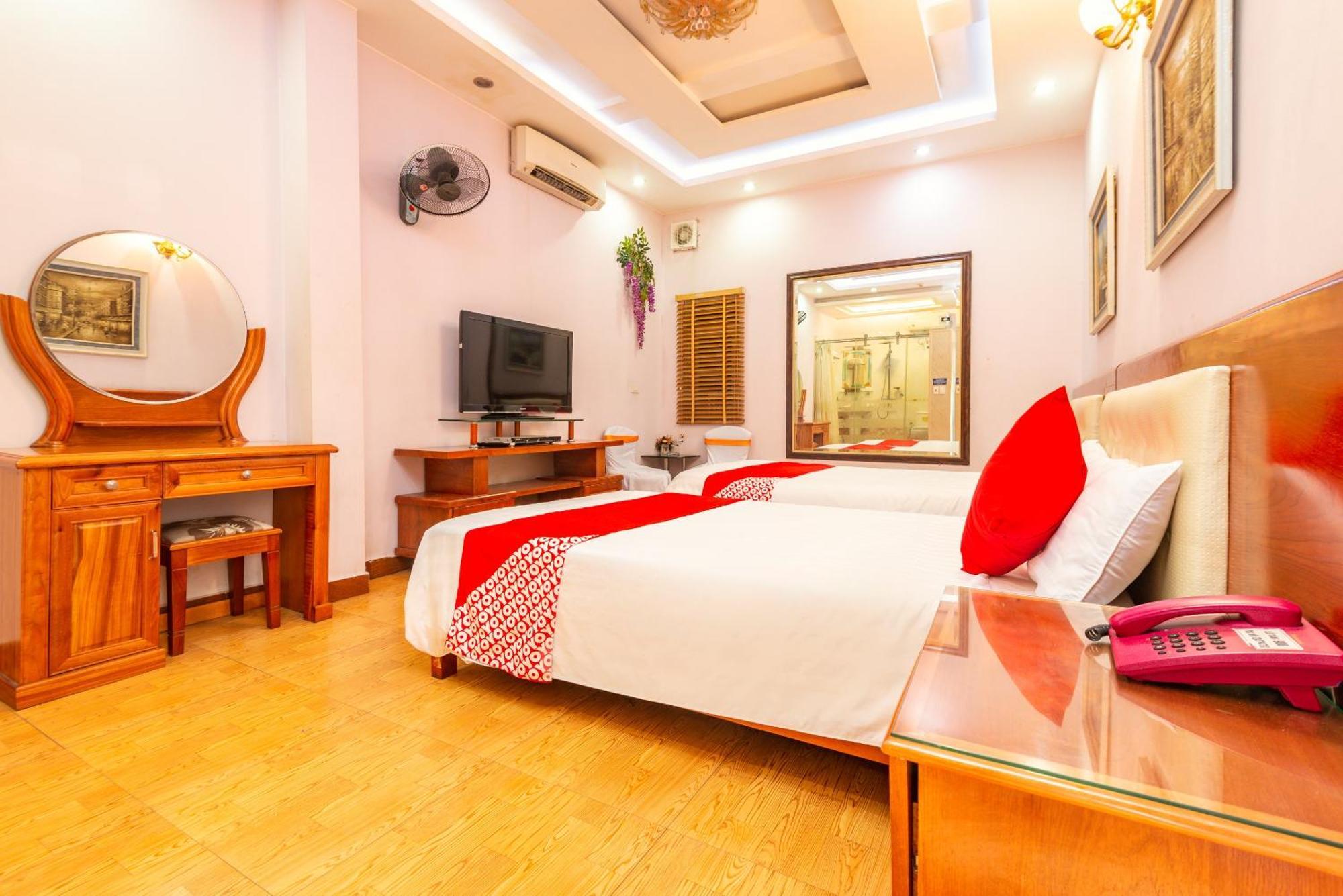 Oyo 887 Star Hotel Hanoi Esterno foto